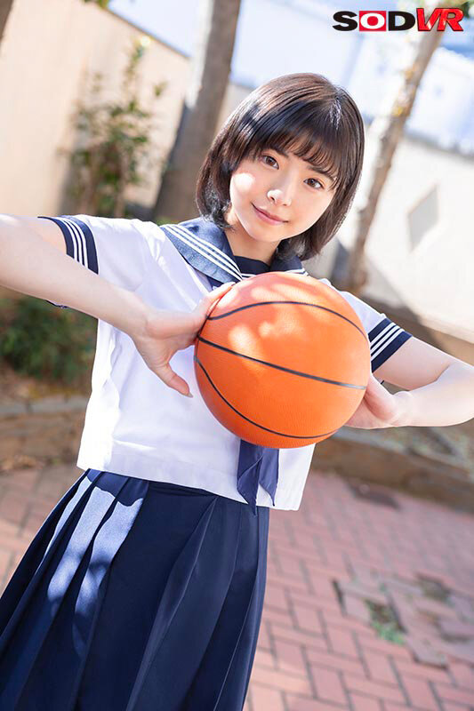 【人気配信旬報 マニア向け情報館】【VR】「コーチ、私と結婚してください」●学の時からバスケを教えていたボーイッシュ女子（18）からの猛アプローチで歳の差婚しちゃったボク！経験は極浅だけどエッチなことには興味津々なティーン妻と恥じらい満点イチャラブ同棲SEX！ 神代いつか 画像3