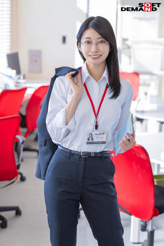 【人気配信旬報 マニア向け情報館】【特典版】秘書 守屋よしの 初AV出演 画像2