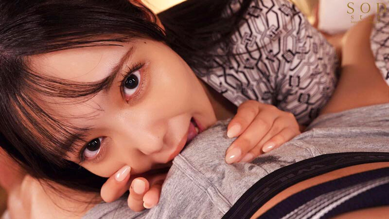 【人気配信旬報 マニア向け情報館】修学旅行でぼっち行動してた僕に同情し真面目な爆乳先生がこっそりヌイてくれた10発射精の宿泊記録。 恋渕ももな 画像16