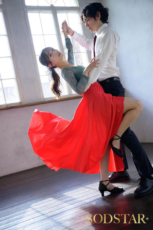 【人気配信旬報 マニア向け情報館】Shall we キメセク?社交ダンス講師が生徒である妻子持ち中年サラリーマンと不倫SEXグミにハマる 小湊よつ葉 画像2
