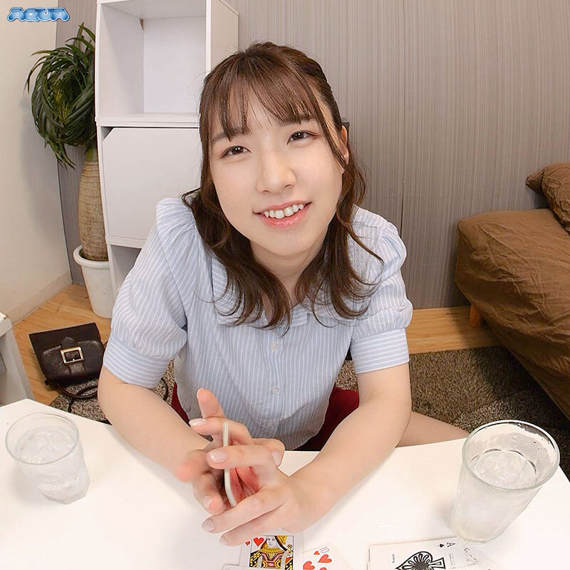 【人気配信旬報 マニア向け情報館】【VR】気軽に話せる唯一の女友達が無防備な姿で寝ているのを見ていたら友情よりも性欲が勝ってしまい… 花狩まい 画像2
