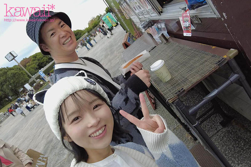 【人気配信旬報 マニア向け情報館】性癖ドストライクなロリセフレと3年ぶりに再会 相変わらず見た目幼いのに性癖ド変態で興奮再燃…背徳感に煽られながら朝日が射すまで何度も何度も中出ししまくった。 日向なつ 画像1