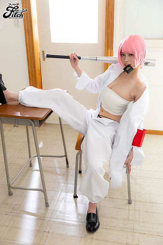 【人気配信旬報 マニア向け情報館】神クビレ美乳BODY解禁!SNSで人気の女子大生レイヤー北島愛菜AVデビュー!! 画像4