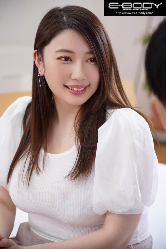 【人気配信旬報 マニア向け情報館】「大家族の長女で家族のみんなが本当に大好き!休日は8人分の料理もしてます!」 高嶺の花に見えますが実は超家庭的!!激むちメガトンJカップ花渕なつE-BODY専属AVデビュー 画像3