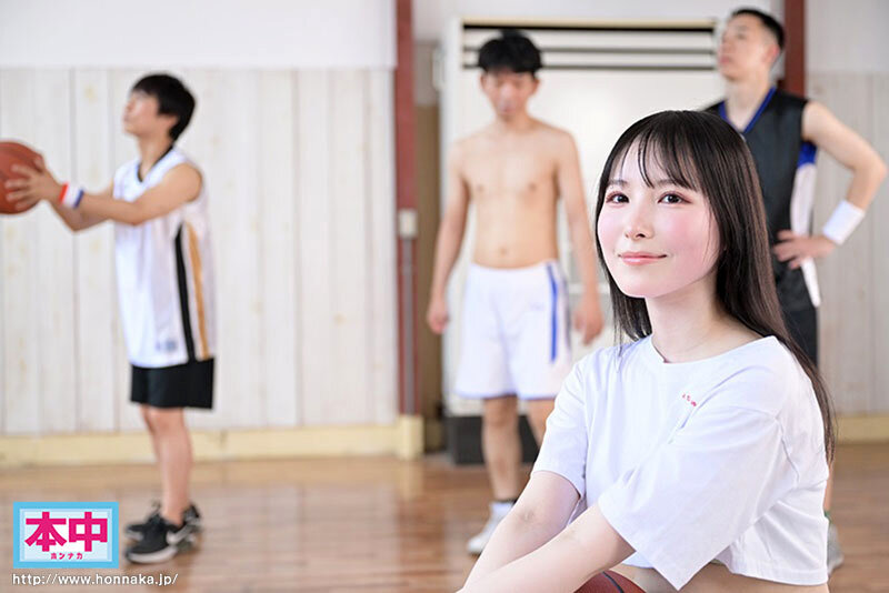 【人気配信旬報 マニア向け情報館】あの日、大学の運動サークルが精液ドロドロ愛液ぐちゃぐちゃ泥●い中出し輪●合宿に変わった。 香水じゅん 画像1