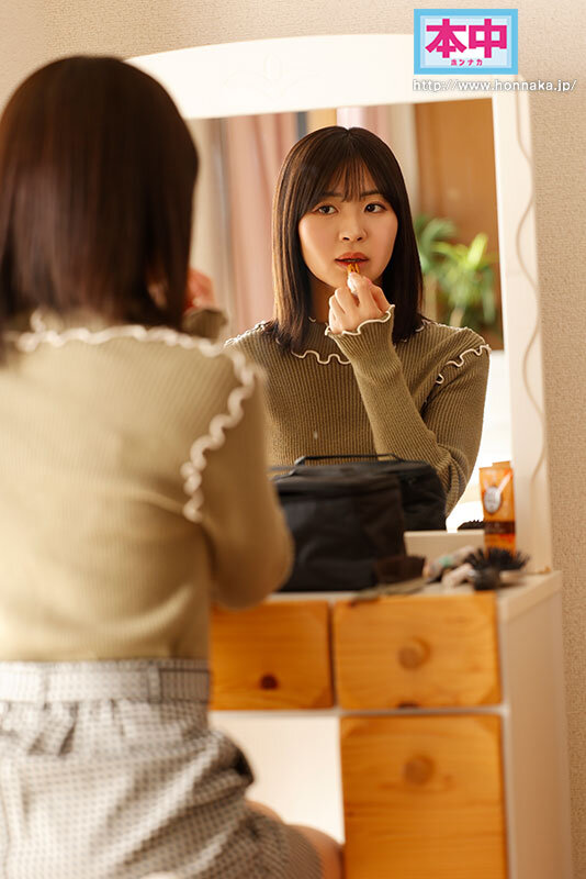 【人気配信旬報 マニア向け情報館】コンドームのつけ方を教えていただけなのに! 喪女な姉が大学デビューを果たしたら…あり余る性欲が爆発!!弟チ●ポにグラインド騎乗位で絶頂中出し求めちゃうエッチな姉貴。 東條なつ 画像1