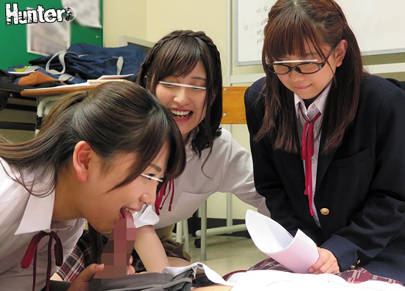 【人気配信旬報 マニア向け情報館】場違いなヤリマンの入部で女子部員全員がヤリマン化!男子も女子もウブで真面目な生徒ばかりのお堅い文芸部になんとヤリマンが1人入部してきた!!部活動もそっちのけでパンチラ胸チラで男子部員を誘惑すると、所構わずヤリまくり!恥ずかしくて見て見ぬふりの毎日だった女… 画像5