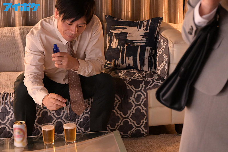【人気配信旬報 マニア向け情報館】-媚薬で翌朝まで覚醒絶頂- キメセク相部屋NTR姦 「憎いほど大嫌いで別れたのに…」 楓カレン 画像2
