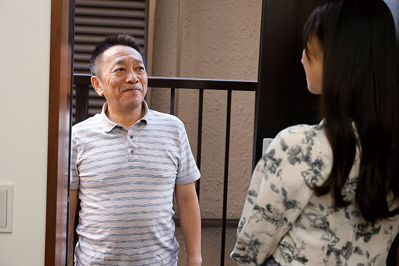 【人気配信旬報 マニア向け情報館】義父に弄ばれた一週間 快感の虜になった巨乳若妻 小野坂ゆいか 画像1