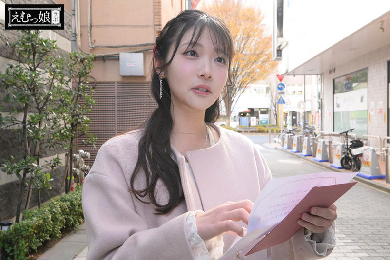 【人気配信旬報 マニア向け情報館】休憩一切無し。吐いても吐いても吐き続けるノドブッチギリ!洪水嘔吐イラマチオ∞ 二葉エマ 画像1