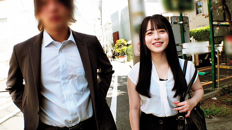 【人気配信旬報 マニア向け情報館】可愛い部下（※彼有り）と上司（※既婚）が高額賞金かけて野球拳で対決！？「部下に興奮するわけないよ！」なんて言いつつバッキバキ勃起しちゃう上司チ〇ポ「大きくないですか」部下の女性も恥ず恥ずエロ発情「秘密ですよ…」ってド不倫NTR中出しSEX 画像6