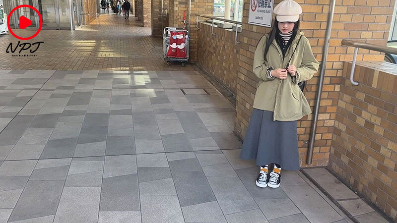 【人気配信旬報 マニア向け情報館】こう見えて最近やっと処女喪失してSEXドハマり中(笑)デートで盛り上げそのままホテinにゃんデレチ●ポ鬼快楽堕ち! 覚えたてのSEXが楽しくてしょうがない可愛い喪女アラサーお姉さん(27)ゆりか 画像1
