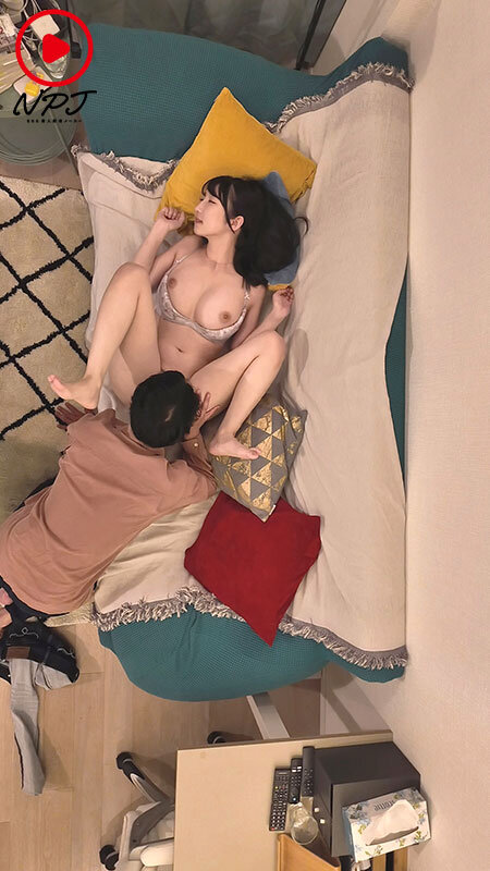【人気配信旬報 マニア向け情報館】【素人投稿】 僕の彼女が寝取られているのをどうしても見たくて…友達使ってハメさせた鬱勃起映像を共有します 画像2