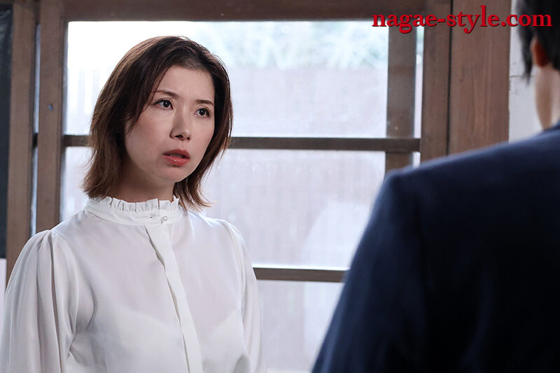 【人気配信旬報 マニア向け情報館】投稿実話 妻がまわされた27 ~帰省中に汚された白き肉体~ 加藤ツバキ 画像8