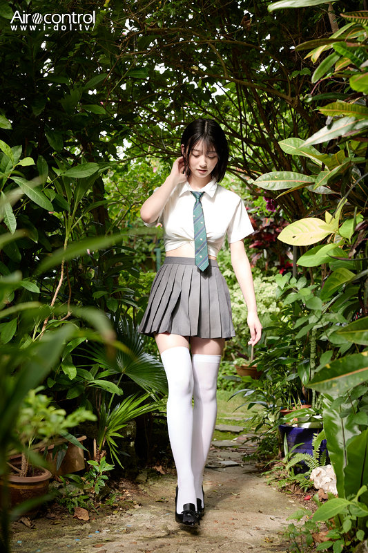 【人気配信旬報 マニア向け情報館】ALL NUDE 瀬戸環奈 画像1