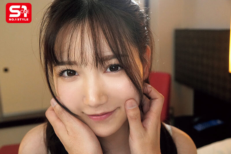 【人気配信旬報 マニア向け情報館】癒しの笑顔で実は超エッチ 三田真鈴 初ベスト デビューから1年分 全12タイトル&全コーナー収録 12時間スペシャル 画像1