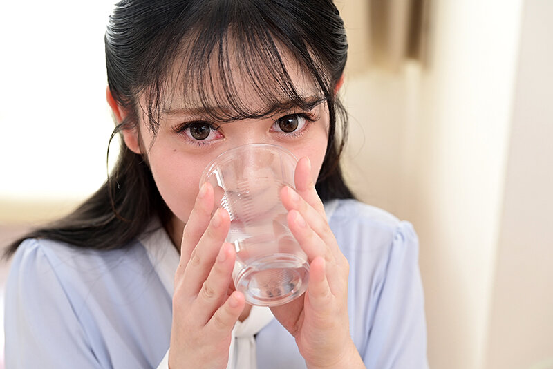 【人気配信旬報 マニア向け情報館】【VR】変態医師に媚薬を飲まされ言いなりスケベ検診 性欲モンスター化した美女に精液を搾取され尽くす 星宮もも 【8K】 画像5