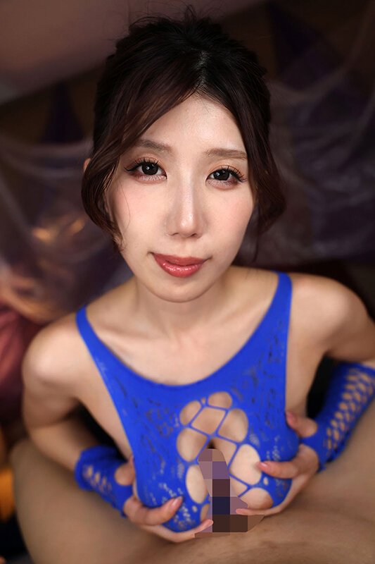 【人気配信旬報 マニア向け情報館】【VR】メスの匂いが漂う距離感で、舌先と爆乳を見せつけられるエロ濃度の高いオナサポ 谷あづさ 画像13