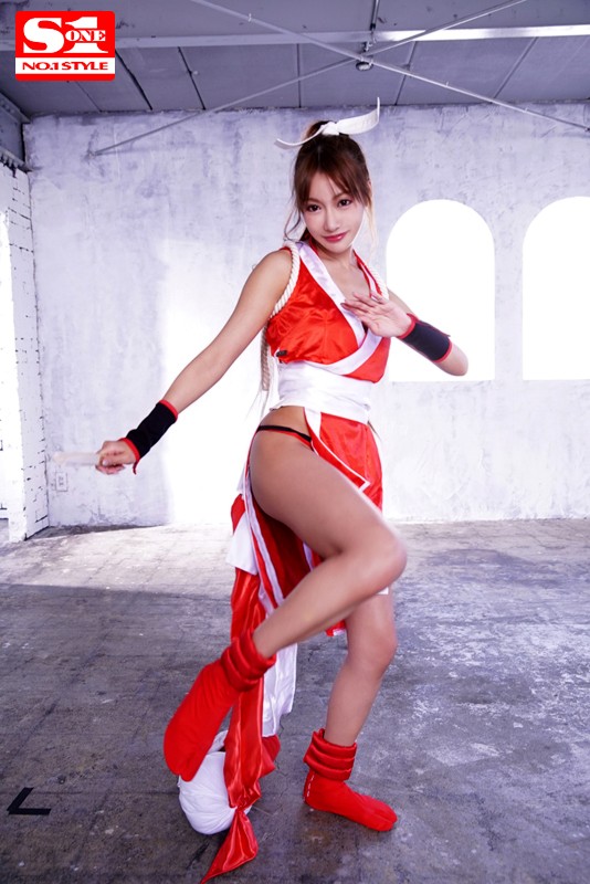 【人気配信旬報 マニア向け情報館】スーパー黄金比BODYコスプレイヤー 発射まで着たまま6変身SEX 明日花キララ 画像4