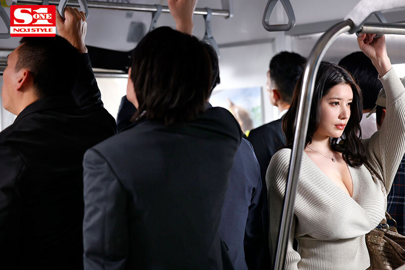 【人気配信旬報 マニア向け情報館】電車移動させられ痴●の虜になってしまったKカップ美人モデル 凪ひかる 画像7