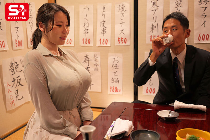 【人気配信旬報 マニア向け情報館】混み合った終電― 酔って緩い感じのOL― 偶然に触れたKカップ― もう我慢できずにメチャクチャ痴●しまくったら…まさかの俺のテクの虜に。 みなみ羽琉 画像1