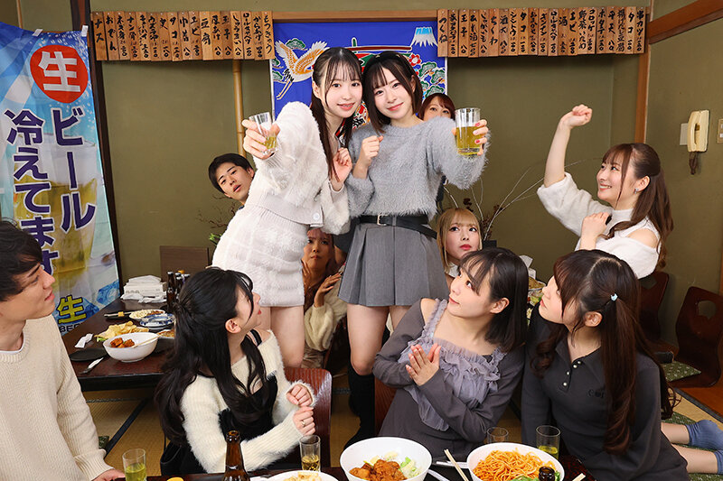 【人気配信旬報 マニア向け情報館】【VR】【8K VR】パコサー飲み会VR!! 居酒屋貸し切りでヤリヤリサワー飲んでハイパー乱交VR ~忘れられないサークル飲み会in 城南みずほ台大~ 画像2