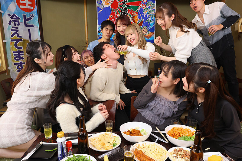 【人気配信旬報 マニア向け情報館】【VR】【8K VR】パコサー飲み会VR!! 居酒屋貸し切りでヤリヤリサワー飲んでハイパー乱交VR ~忘れられないサークル飲み会in 城南みずほ台大~ 画像3