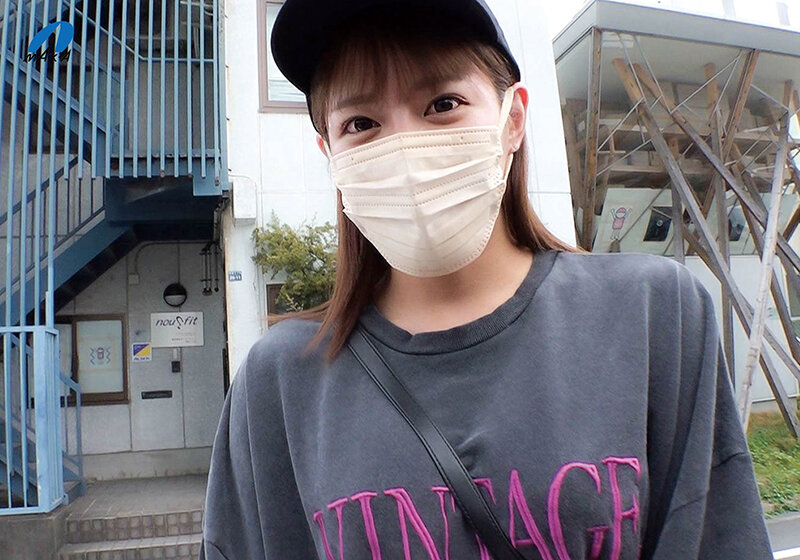 【人気配信旬報 マニア向け情報館】私、コミュ障でなかなか人と馴染めなくて…。大人しくて目立たない「地味女」を脱がせたら凄いスタイルで凄いエロ淫で興奮してそのまま生中出し!! 都月るいさ 画像11